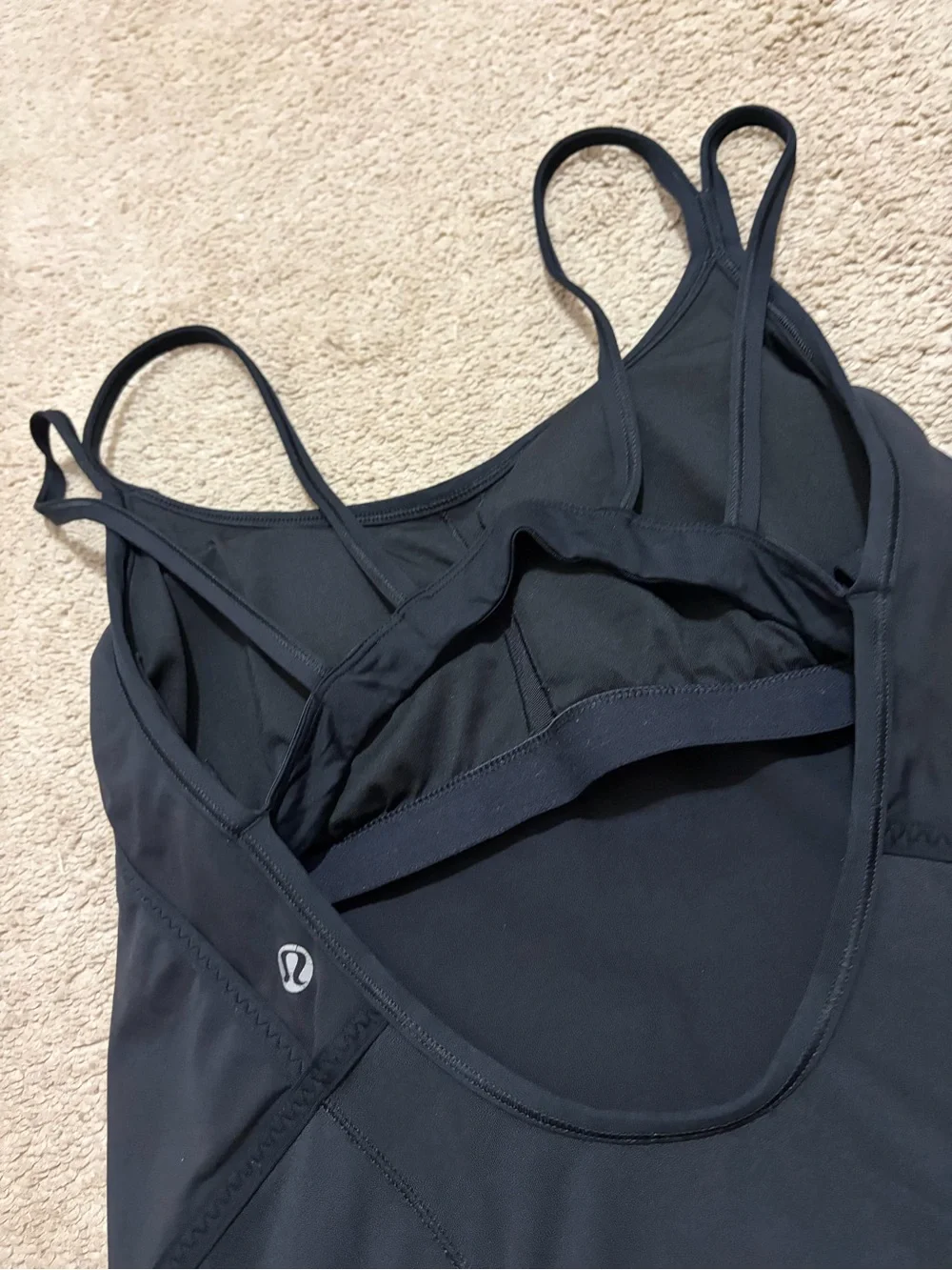 Lululemon Ignite Tank Black Size 6